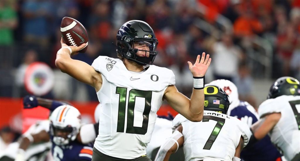 With multiple receivers set to return vs. Cal, what might change for Oregon offensively?