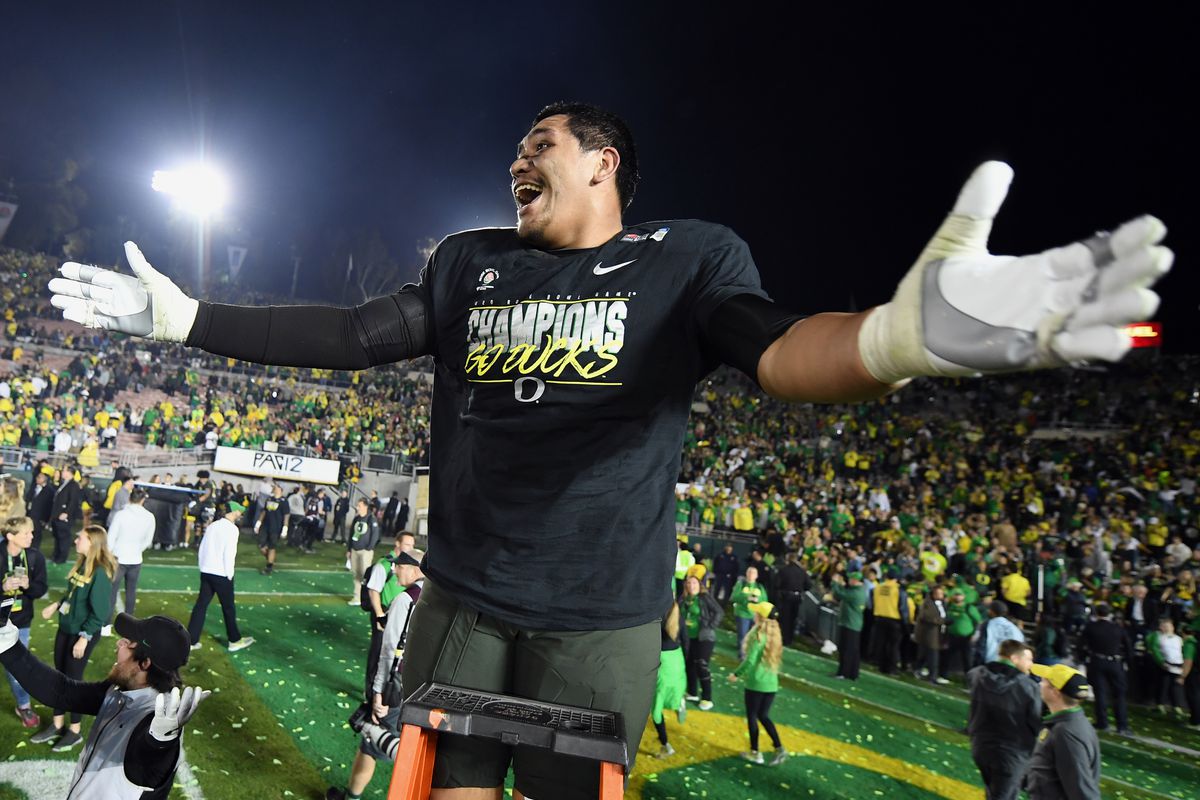 Oregon's Penei Sewell Opts Out Of 2020 Season