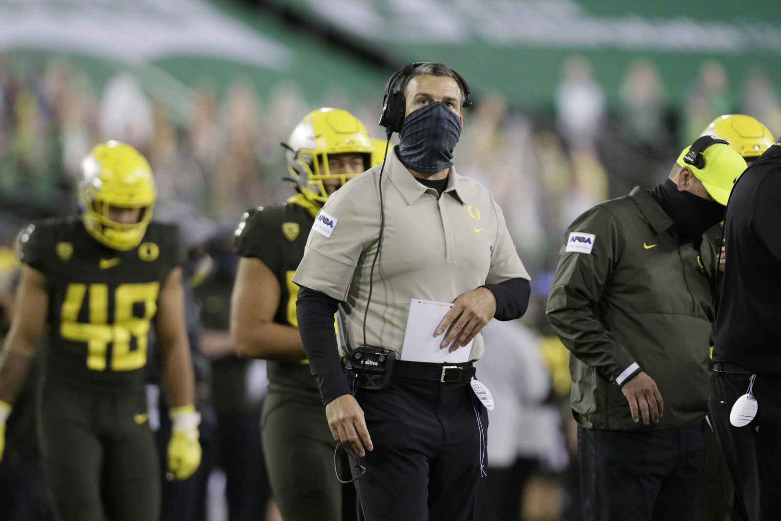 analyzing-the-unexpected-preseason-role-reversal-of-the-oregon-offense